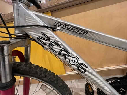 Photo of free Raleigh Zero G Kids Bike (Wirksworth DE4) #2