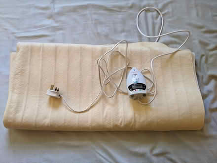 Photo of free Double Electric Blanket (Twickenham) #1