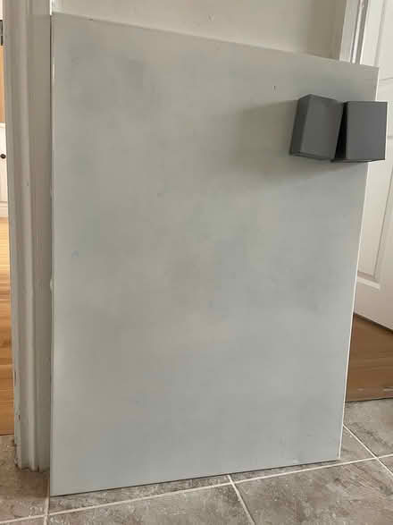 Photo of free White board (Northwood Hills HA5) #1