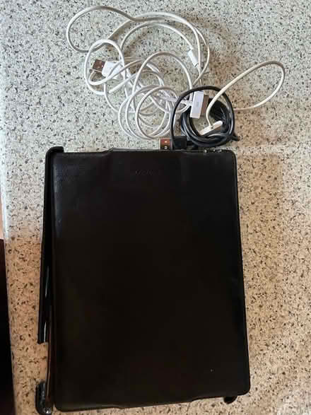 Photo of free iPad case + charger leads (Funtley PO17) #2