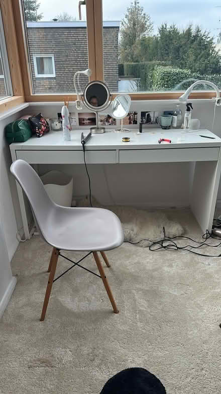 Photo of free IKEA Micke desk 142x50cms (N6) #1