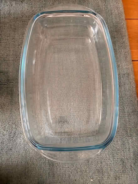 Photo of free Glass Pyrex dish (Kew) #2