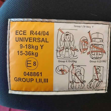 Photo of free Barely used child's car seat (Victoria Garesfield NE39) #2