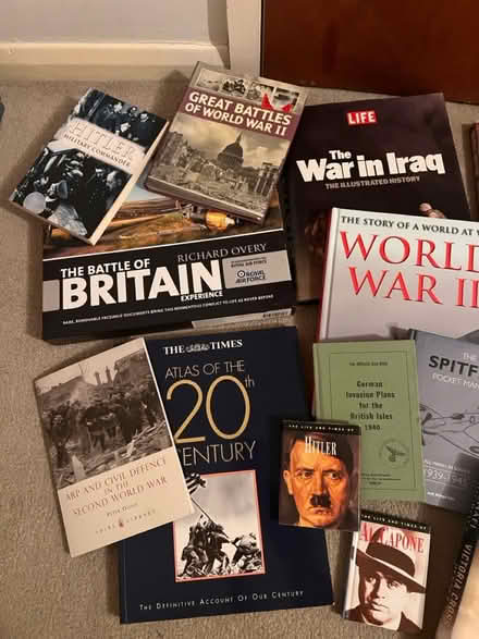 Photo of free Books - War, history (Hemel, HP3) #2