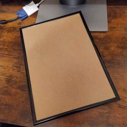 Photo of free A4 frame - NO GLASS (S11 Brincliffe) #1