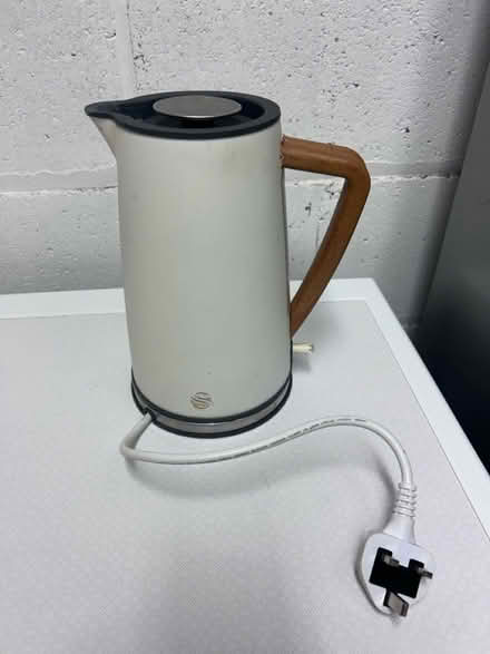 Photo of free Swan Kettle (Ipswich IP2) #1