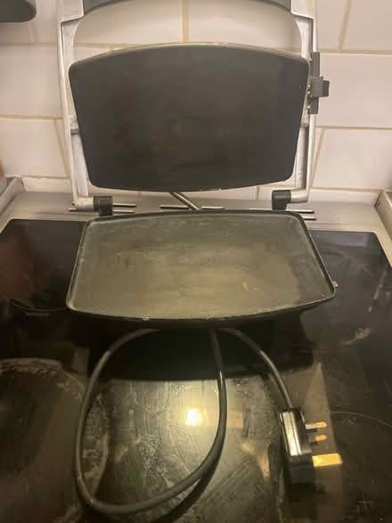 Photo of free Electric grill breville (OX44 nuneham) #2