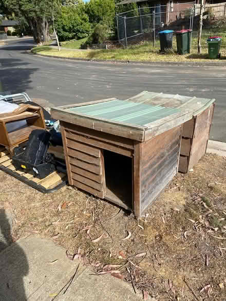 Photo of free Dog kennel x 2 (44 bellbird drive WANTIRNA) #1