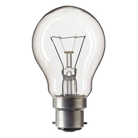 Photo of Old filament light bulb (Stratford-upon-Avon CV37) #1