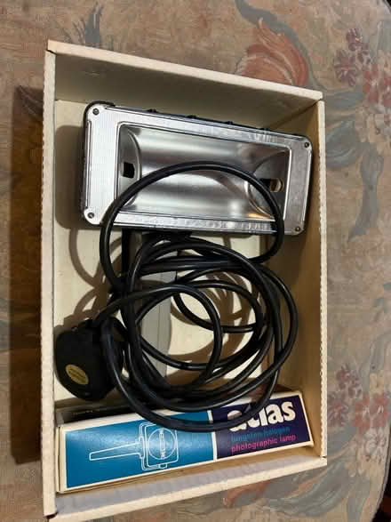 Photo of free Watastar 1000 Photo Cine Light (Liverpool L13) #2