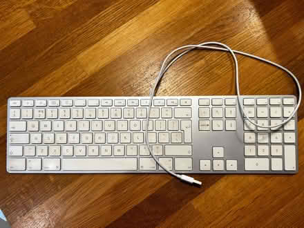 Photo of free Original Apple keyboard (Middle Aston OX25) #1