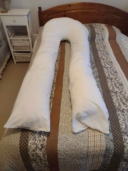 Photo of free Pregnancy pillow (IP4) #1