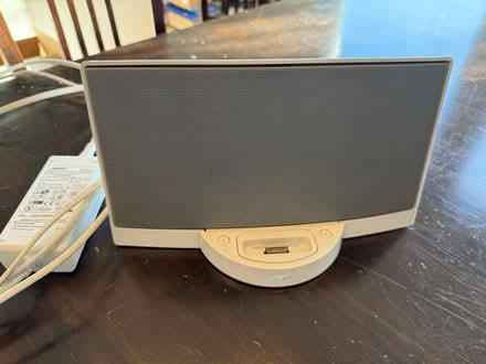 Photo of free Bose SoundDock speaker (Laurelhurst) #1