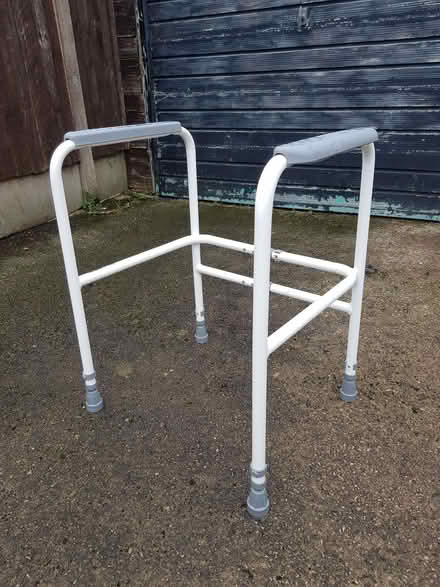 Photo of free Mobility assistance frame (Carleton FY6) #1