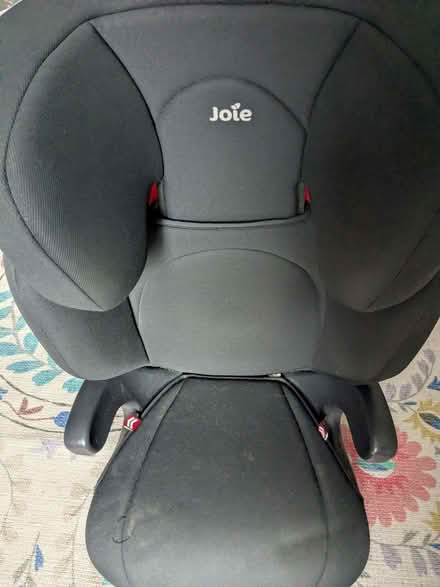 Photo of free Joie car seat hardly used (15-36 kg) great condition. (Lewisham SE13) #2
