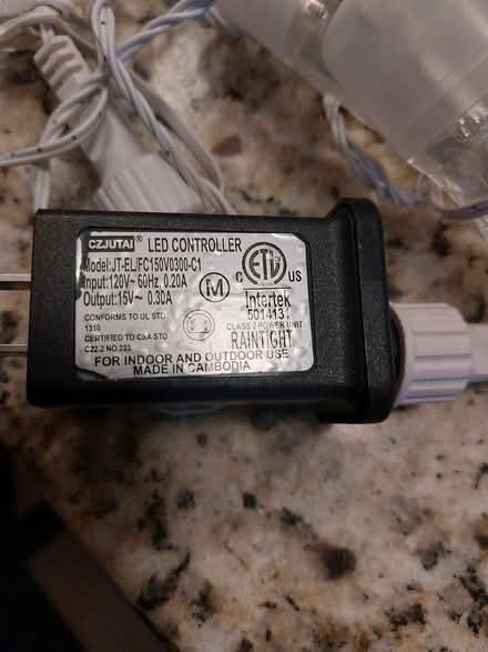 Photo of free Clear and ice blue icicle lights (downers grove) #3