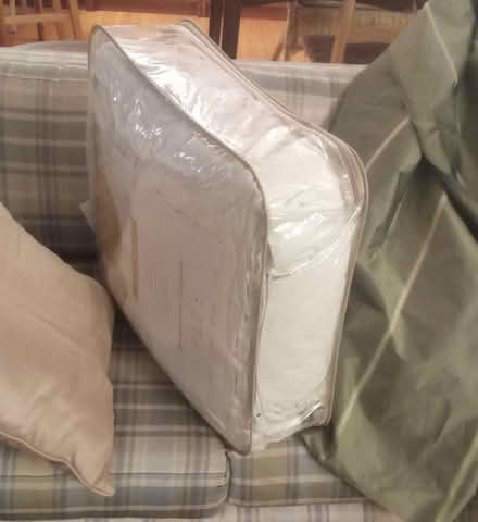 Photo of free queen duvet (from IKEA) (Britannia) #4