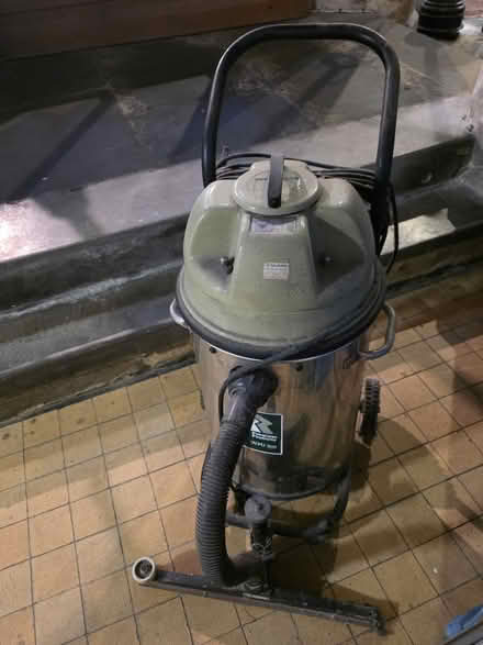 Photo of free floor cleaning machine (Camden NW1) #1