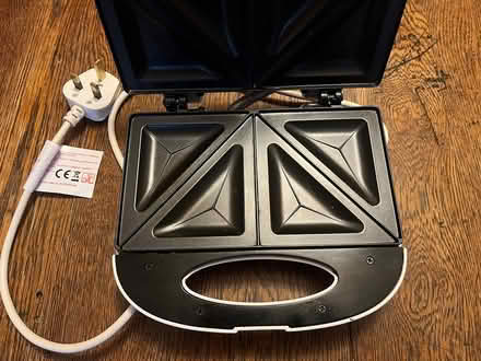 Photo of free Toasted sandwich maker, working (Headingley LS6) #1
