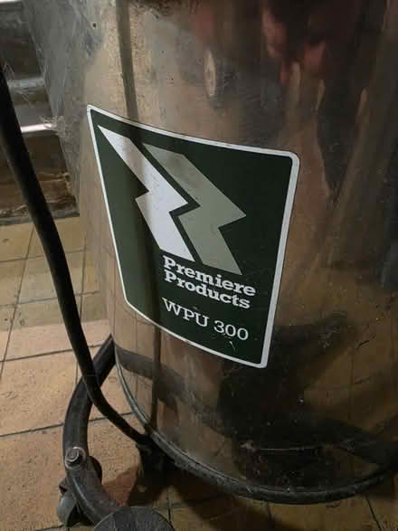 Photo of free floor cleaning machine (Camden NW1) #2