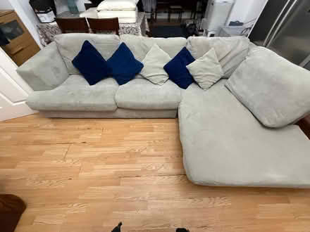 Photo of free L shape sofa with cushions (West Croydon CR0) #3