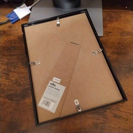 Photo of free A4 frame - NO GLASS (S11 Brincliffe) #2