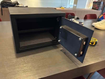 Photo of free Small safe (SW11) #1