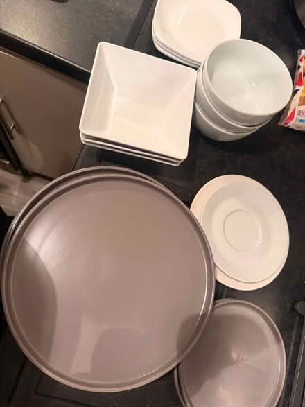 Photo of free Plates/bowls (Wybourn S2) #3