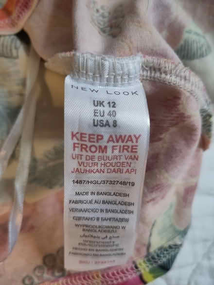 Photo of free Summer top - Size 12 (L1 Liverpool City Centre) #3