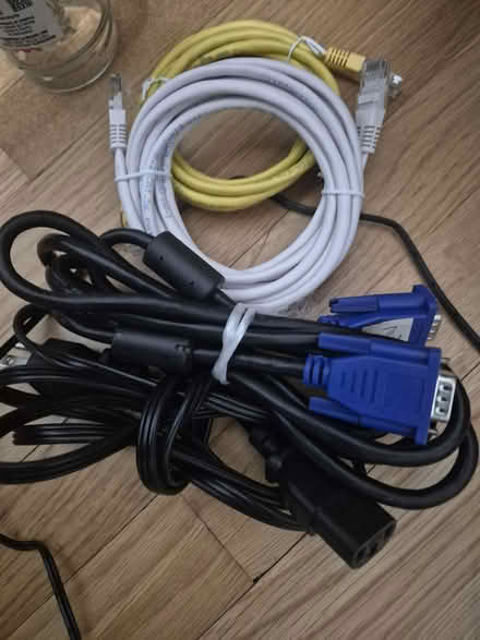 Photo of free various computer wires (20817) #1