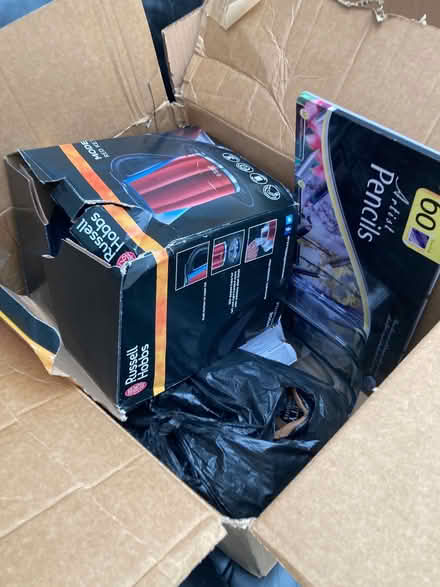 Photo of free Car boot random items (Great Moor SK3) #1