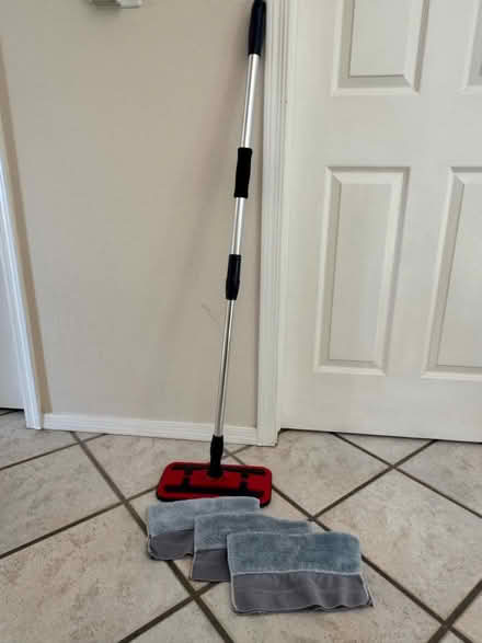 Photo of free Mop with pads (Albuquerque, Paseo & Coors) #1