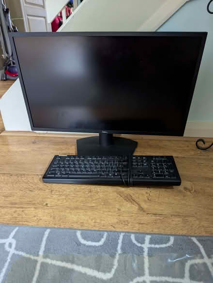 Photo of free Large Dell Monitor & Wired Keyboard (Hartwood Green PR7) #1