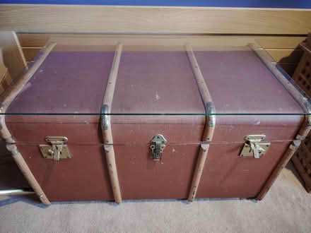 Photo of free Vintage trunk (Horeshay) #3