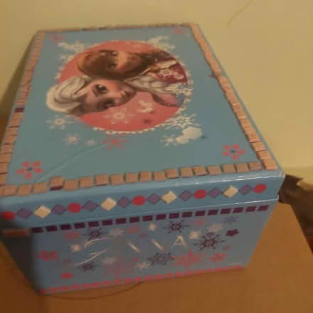 Photo of free Kids jewellery with Frozen box (NE6 Heaton) #4