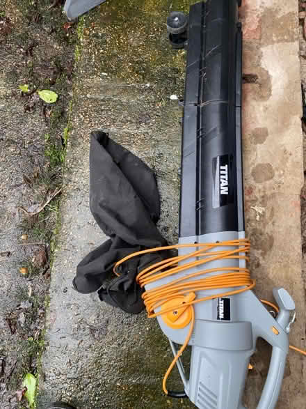 Photo of free Titan leaf blower/vaccum (GU31 Chithurst) #1