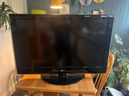Photo of free lg tv (BN7) #1