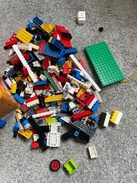 Photo of free Mixed miscellaneous Lego (Poole, Baiter, BH15) #3