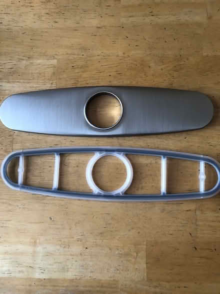 Photo of free extra plate from kitchen faucet (North Hollywood) #1