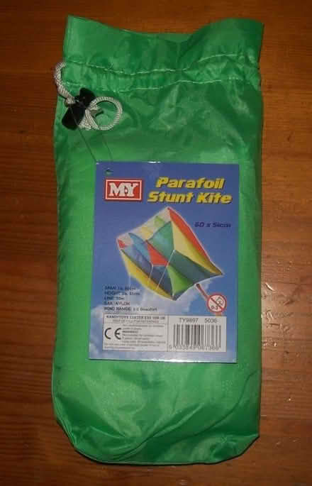Photo of free Parafoil Stunt Kite (OX14 Long Wittenham) #1