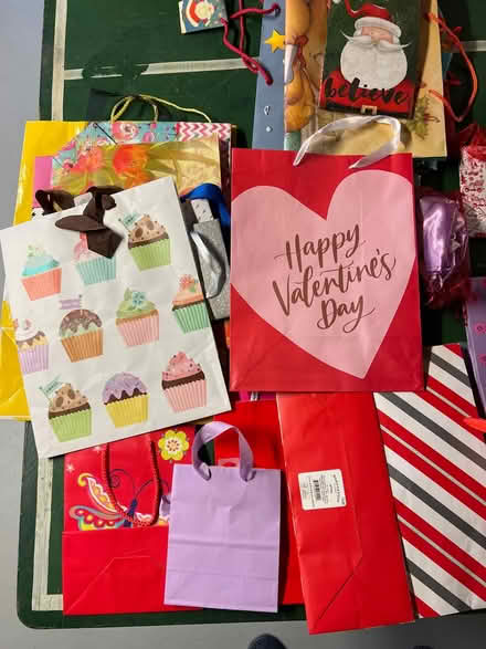 Photo of free Gift Bags, Bows, Ribbon (Broomall 19008) #1