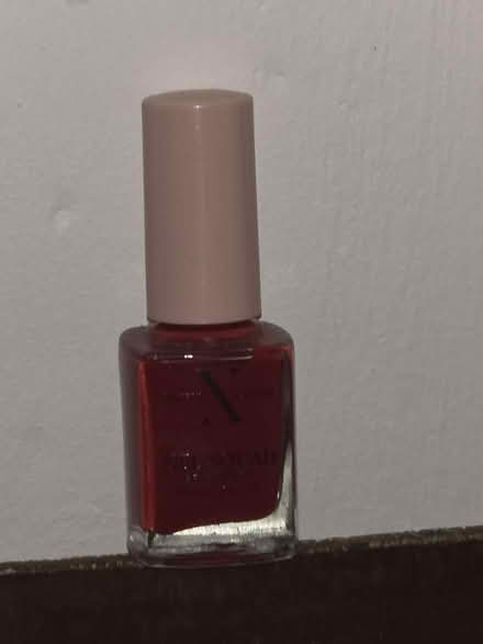 Photo of free nail polish (Camden NW1) #1