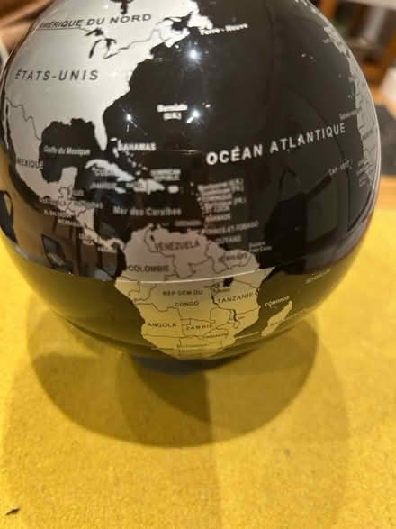 Photo of free Globe light (Leicester LE1) #1