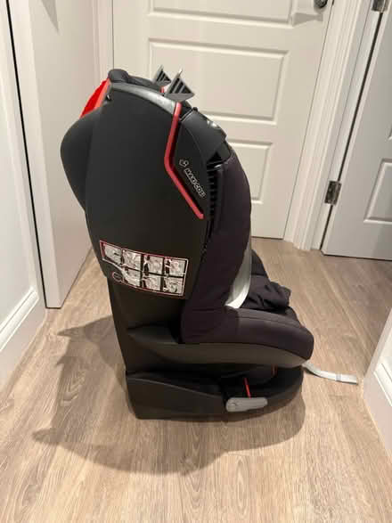 Photo of free Car seat (BS34 Charlton Hayes) #4