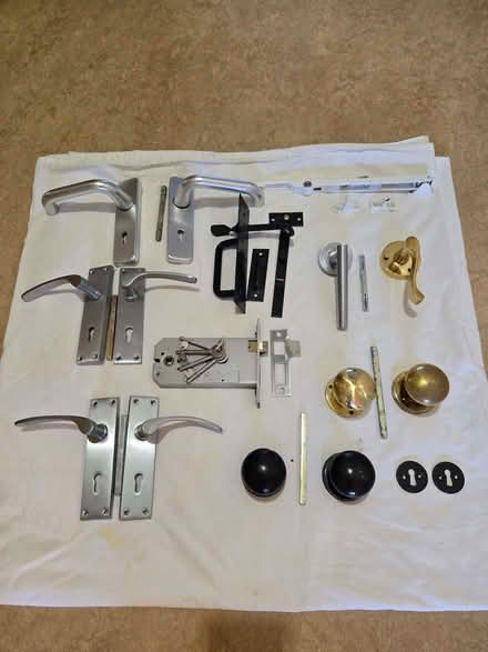 Photo of free Various door handles (Buggs Bottom RG4) #1