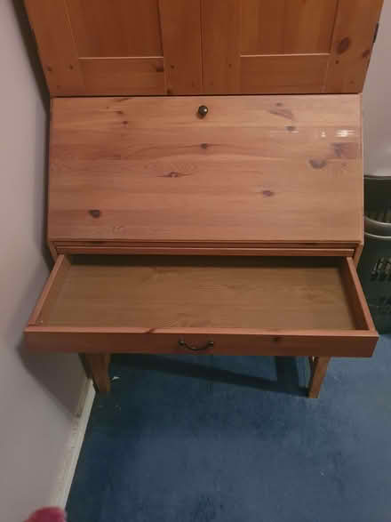 Photo of free Computer desk with shelves (Rotherhithe SE16) #3