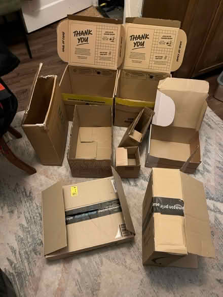 Photo of free Medium and small boxes (edgbaston B16) #1