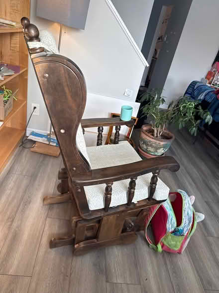 Photo of free Rocking Chair (Uplands / Paul Anka) #3