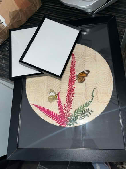 Photo of free Five picture frames (Cannonmills EH7) #4