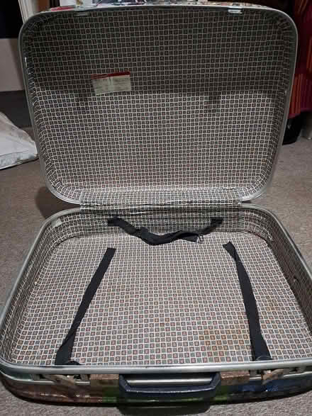 Photo of free Vintage hard-sided suitcase (Bohemia TN37) #2